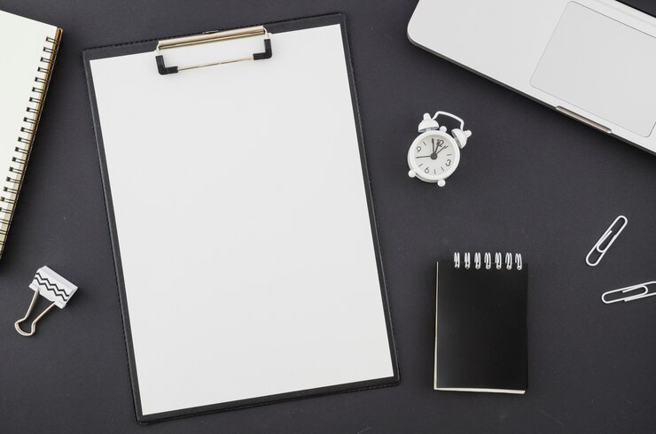Free Photo flat lay concept of clipboard