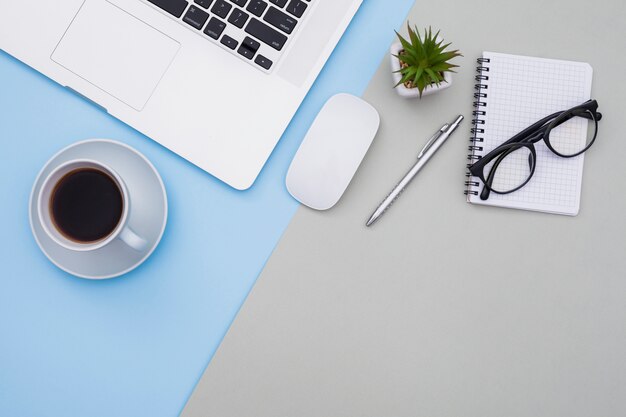 Flat lay desk concept with copyspace