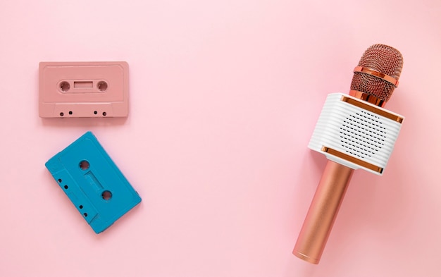 Flat lay microphone and cassettes