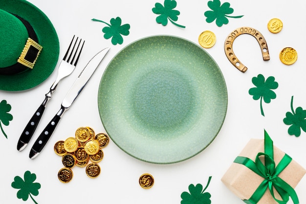 Flat lay plate and cutlery st patrick day