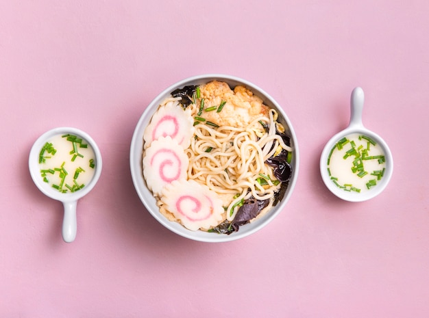 Free photo flat lay ramen soup and sauce