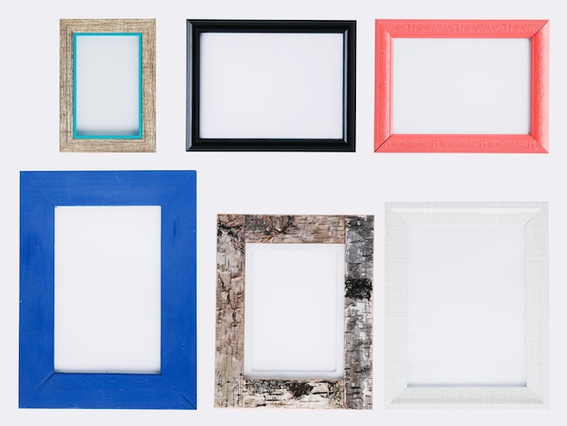 Бесплатное фото Плоский набор красочных минималистских рамок