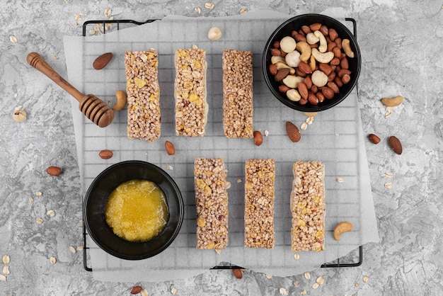 Free photo flat lay sugar free snack bars