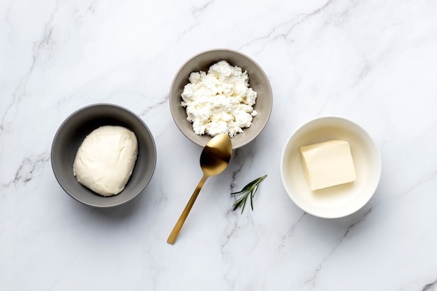 Free photo flat lay tasty dairy arrangement