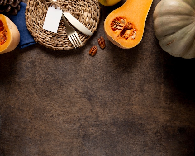 Flat lay thanksgiving food border with copy space