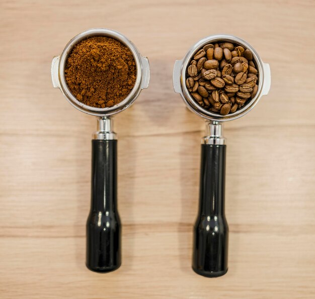 Плоская планировка двух чашек кофе-машины