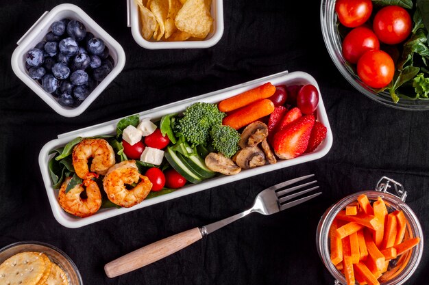 Flat lay vegetables and fruits arrangement