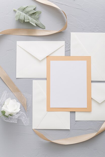 コピースペースと結婚式の招待状のフラットレイアウト