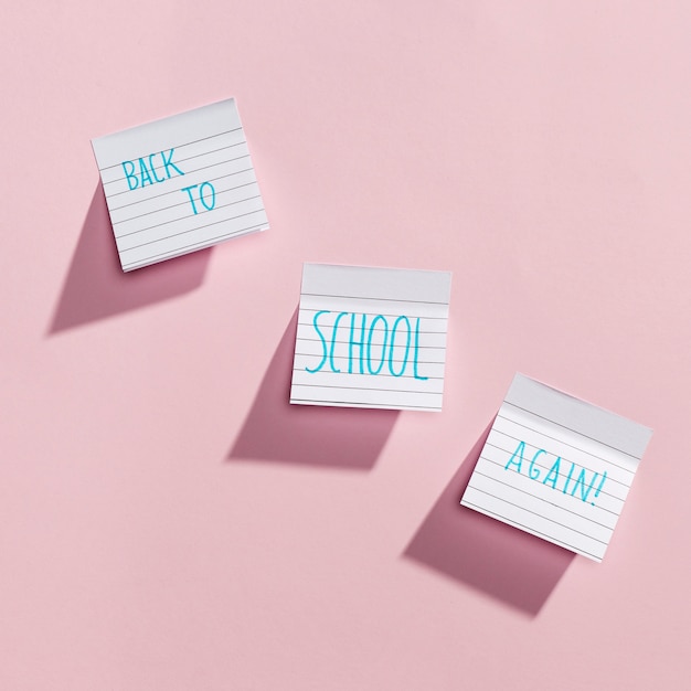 Free photo flay lay back to school elements with sticky notes