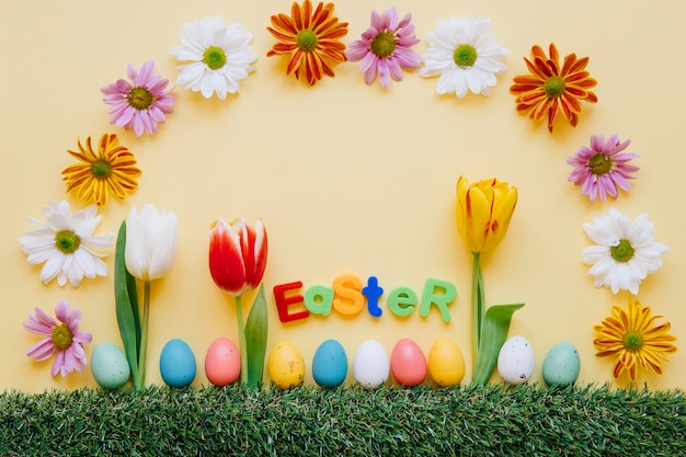 Floral arrangement with Easter eggs