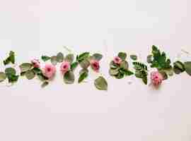 Free photo floral background with leaves in middle