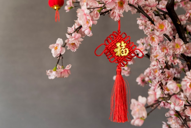 Foto gratuita decorazione cinese di nuovo anno floreale