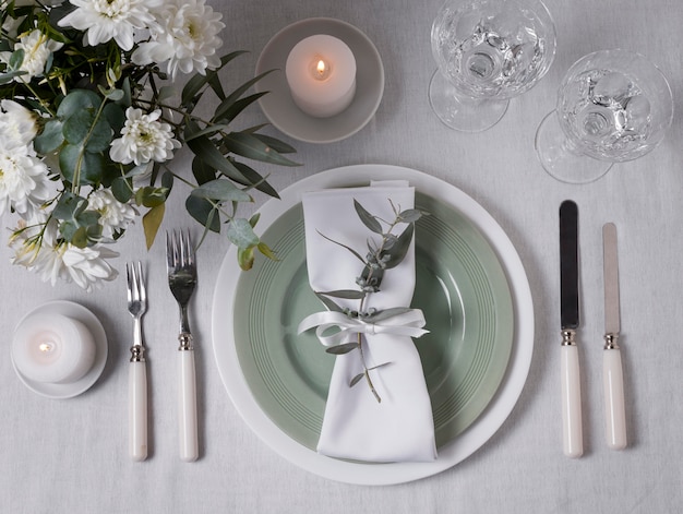 花の結婚式のテーブルアレンジメント上面図