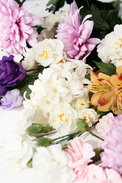 Free photo flowers bouquet closeup