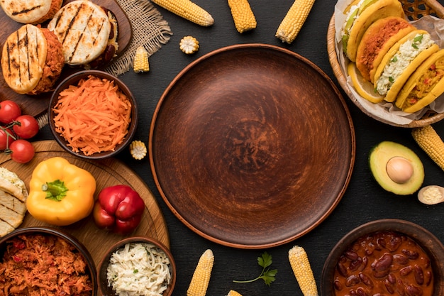 Food arrangement with plate top view