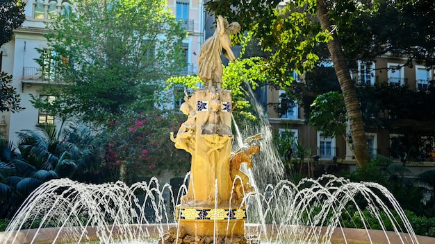 アリカンテのガブリエル・ミロ広場の噴水