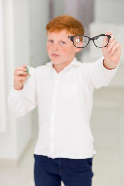 주근깨 소년 지주 안경 및 콘택트 렌즈 컨테이너
