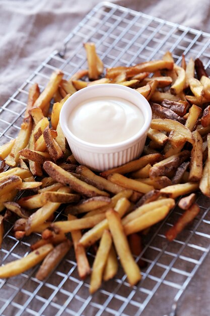 French fries with mayonnaise sauce