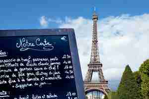 무료 사진 파리의 프랑스 식당 메뉴