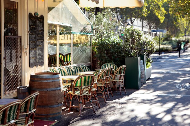 Французская ресторанная сцена, Парижская Франция, кафе на тротуаре