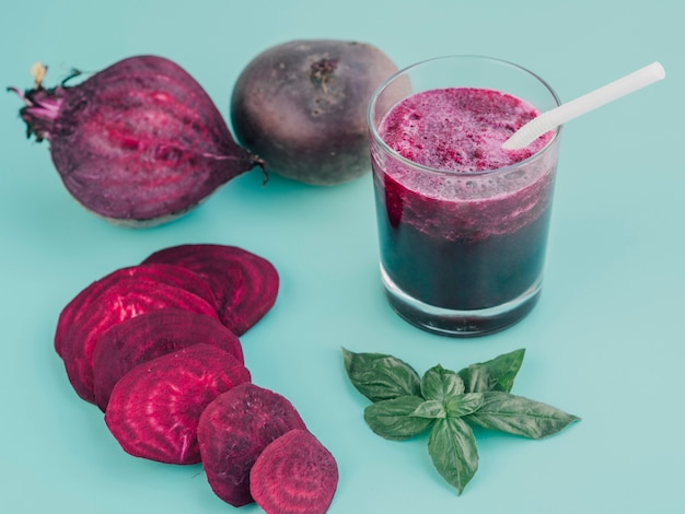 Fresh beetroot slices and juice