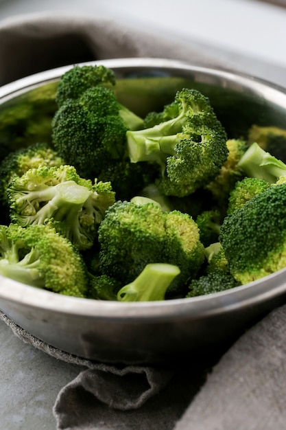 Free photo fresh broccoli vegetables