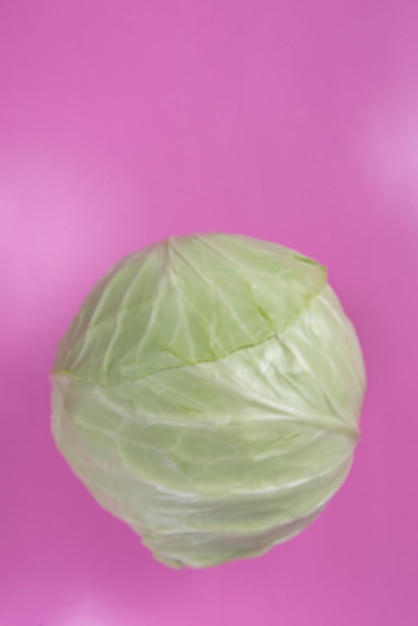 Free photo fresh cabbage on the table