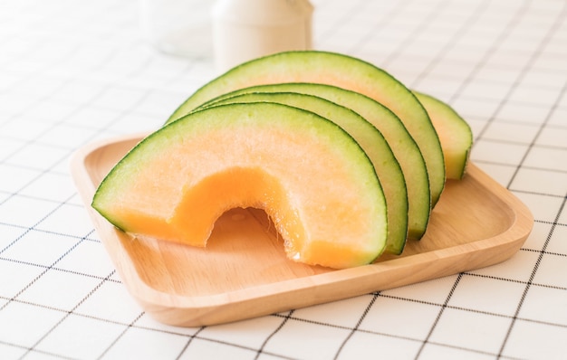 Foto gratuita melone fresco di cantalupo