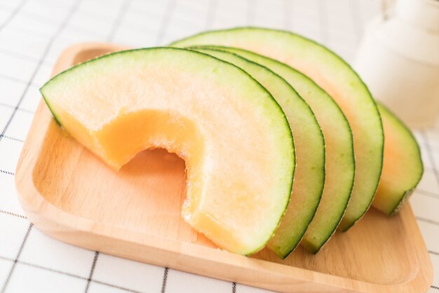 fresh cantaloupe melon