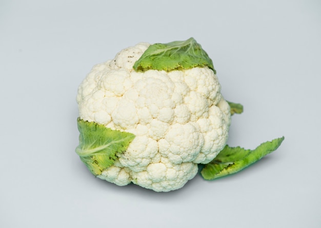 Free photo fresh cauliflower vegetable