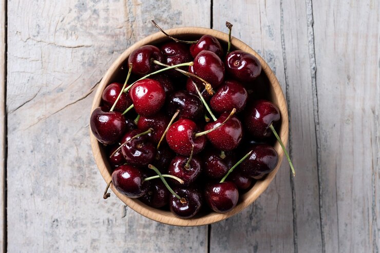 Free Photo fresh cherries with water drops