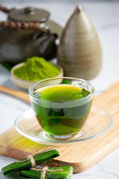 Fresh green pandan leaf on table