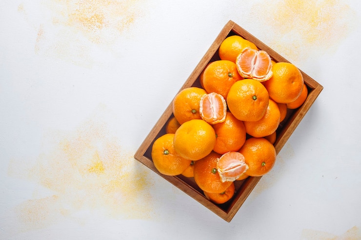 Free Photo fresh juicy clementine mandarins.