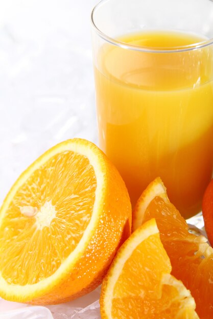 新鮮なオレンジジュース