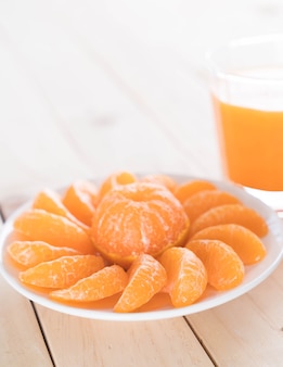Arancio fresco con succo di frutta