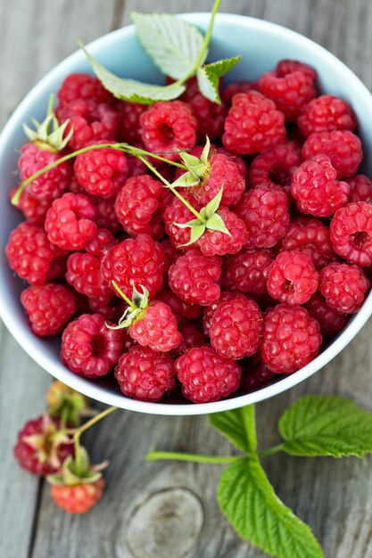 Fresh raspberries in a bowl