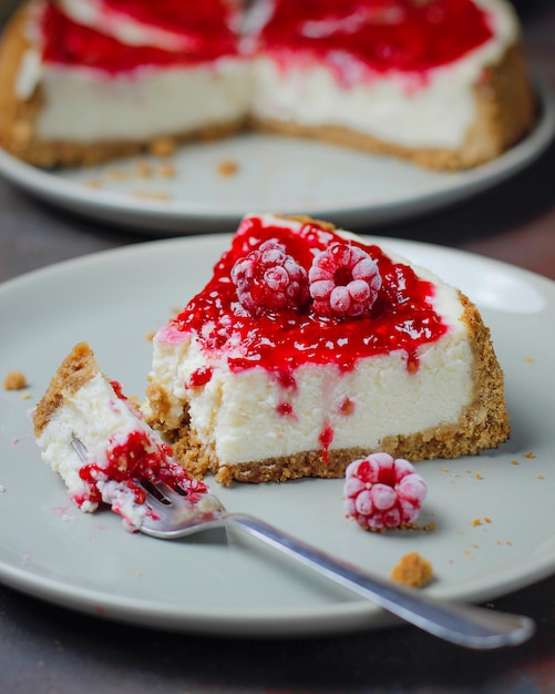 Fresh raspberry cheesecake