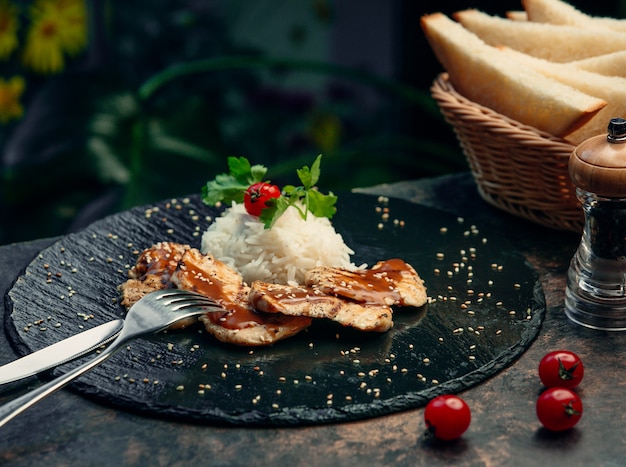 鶏の胸肉炒飯