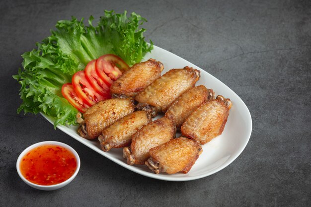 Fried chicken wings in fish Sauce