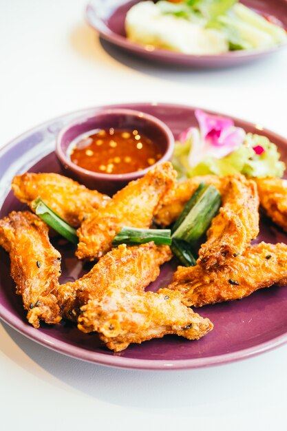 Fried chicken wings