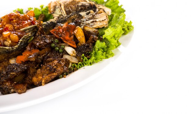 Fried fish with spicy sauce