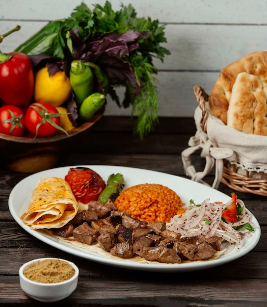 Fried liver with vegetable set