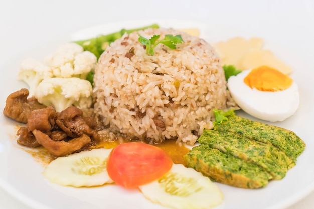 fried rice with shrimp paste sauce