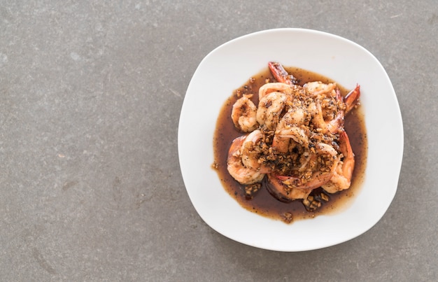 fried shrimps with garlic