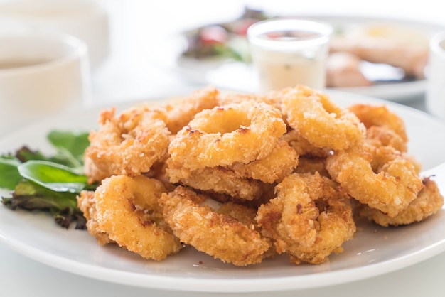 fried squid (calamari rings)