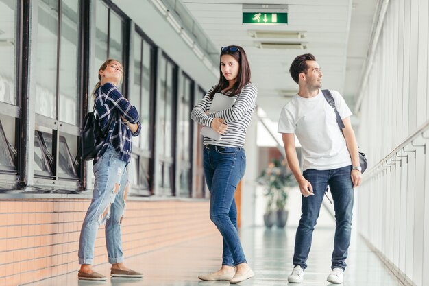 Friends in hallway