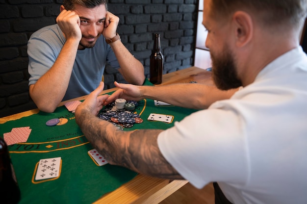 Strategieën om Te Winnen Bij Poker in Online Casino's