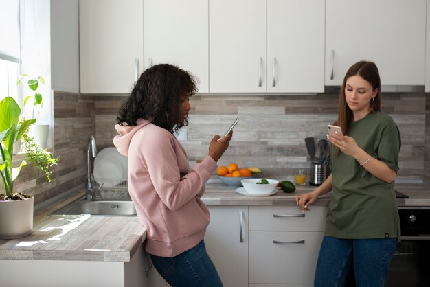 friends suffering from social media addiction