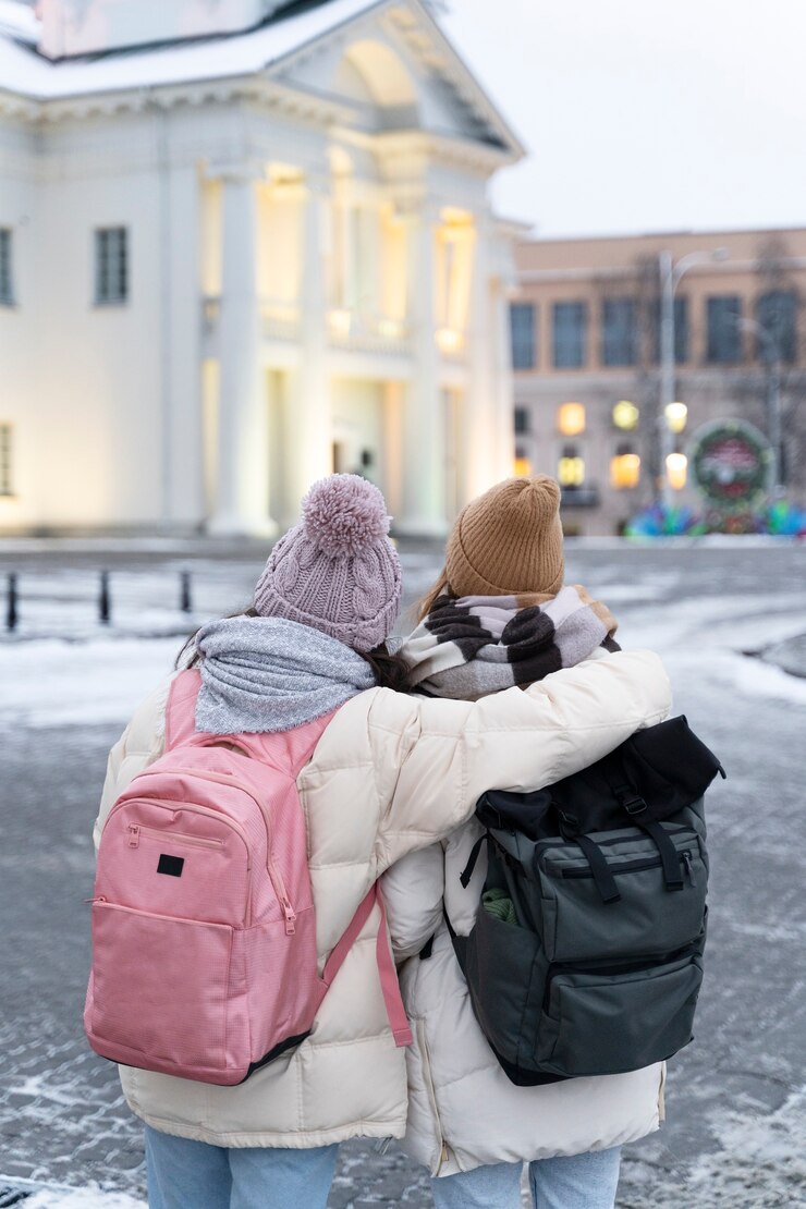 Free Photo friends traveling together in winter time