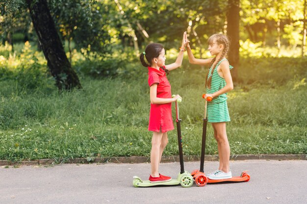 Friendship composition with little girls